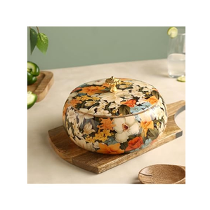 Plat à gratin classique en bois, fait main, écologique, avec couvercle et pièce décorative à motif floral, idéal pour les chapatis/rotis/casseroles. - Product Image 1