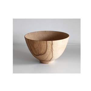 Tazón de Madera Hecho a Mano para Cocina Rústica, Ideal para Servir Ensaladas, Frutas, Arroz, Pasta y Comidas Familiares - Product Image 4