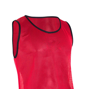 Gilets d'entraînement de football personnalisés à prix abordable, avec logo, haute qualité, 100 % polyester respirant, séchage rapide, service OEM pour la vente en ligne - Product Image 5