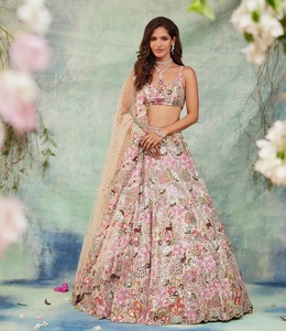 Lehenga Choli traditionnel indien pour femme, en faux georgette, avec sequins, broderies au fil et travail Zari, pour mariage, en matériaux recyclés, toutes saisons - Product Image 1