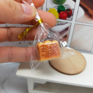Bakery Shop <b>Miniature</b> Bread Bag Packaging Set Dollhouse Accessory Gift 1:12 Scale Plastic Printed for Age 14+ - Product Image 3
