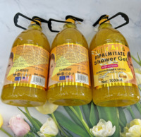 Vente de gros Gel douche Carotte Curcuma AHA Gold Gommage blanchissant Savon liquide exfoliant Soins de la peau naturels 2000ml