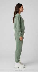 Conjunto Deportivo Casual Verde Salvia para Mujer, Sudadera con Cuello Redondo y Pantalones Jogger con Cintura Elástica - Product Image 2
