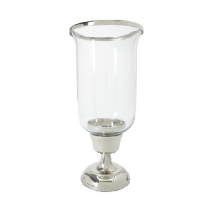 Nouveau design de porte-bougie en verre avec base en métal argenté, support de bougie de luxe, options de personnalisation disponibles. - Product Image 3