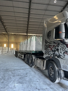 ผงแคลเซียมคาร์บอเนตเคลือบผิวละเอียดพิเศษ NHAT THANG VNT7 JSC ความบริสุทธิ์ >98% เกรดอุตสาหกรรม สำหรับวัสดุเติมแต่งเม็ดพลาสติก - Product Image 3