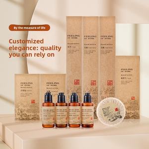 Ensemble de pantoufles d'hôtel de luxe et de produits d'accueil – Pantoufles en coton premium avec <span class=keywords><strong>kit</strong></span> de toilette pour la maison et la salle de bain, personnalisable avec votre logo - Product Image 1