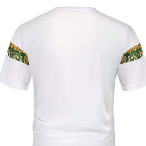 Ensemble de survêtement pour homme en 2 pièces, t-shirt à manches courtes avec imprimé graphique, short uni, ensemble décontracté d'été, couleur blanche - Product Image 4