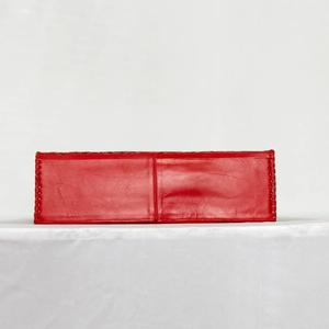 Sac fourre-tout en cuir véritable rouge avec embossage floral, design élégant, fermeture à fermoir, utilisation quotidienne, toutes saisons - Product Image 4