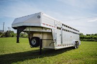 Nouvelle remorque de transport robuste à col de cygne pour bétail, chevaux et animaux de ferme, très demandée en Belgique