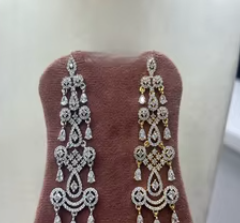 Pendientes brillantes de circón dorado largo de circón brillante, hermosos tachuelas, conjunto de pendientes brillantes para mujer, joyería de fiesta para mujer - Product Image 2