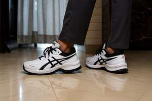 Zapatos de Cricket de Alta Calidad para Hombre, con Suela de Goma Original, para Uso en Interiores, Verano e Invierno, Botas Deportivas - Product Image 2