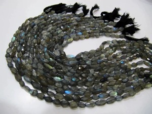 Perles ovales facettées en labradorite bleue naturelle, 6x8mm à 7x10mm, perles authentiques en forme de Mani arc-en-ciel noir, brin de 13 pouces de long - Product Image 4