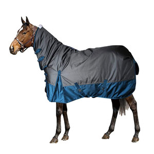 Couverture confortable et élégante pour chevaux, idéale pour les fêtes d'hiver. Couverture pour chevaux. - Product Image 6