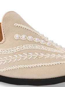 Mocassins pour homme en cuir véritable crème Asken Atelier, faits à la main, avec détails brodés du blason, respirants et confortables - Product Image 2