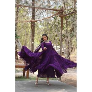 Vestido de Noche con Lentejuelas Bordadas, Elegante Diseño para Fiestas - Product Image 4