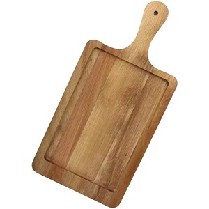 Planche à découper rectangulaire en bois naturel avec poignée intégrée et trou de suspension, épaisseur 1,5 cm, compatible lave-vaisselle - REHMAN CRAFT - Product Image 2