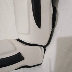 สนับแข้งฝึกซ้อมมวย MMA สีสันปรับแต่งได้ ยูนิเซ็กซ์ ขายดี พร้อมถุงมือหนัง PU ป้องกันอย่างดีสำหรับผู้ใหญ่ - Product Image 6