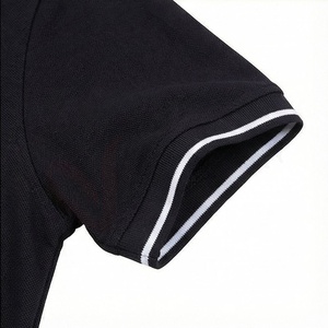 Polo à manches courtes noir pour homme avec fermeture éclair et poche, design tricoté uni décontracté, coupe classique - Product Image 6