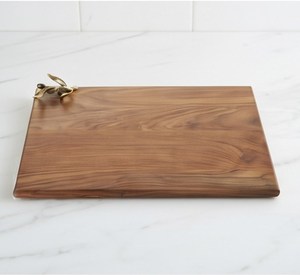 Tabla de cortar rectangular de madera de último diseño con mango decorativo de hoja metálica - Product Image 1