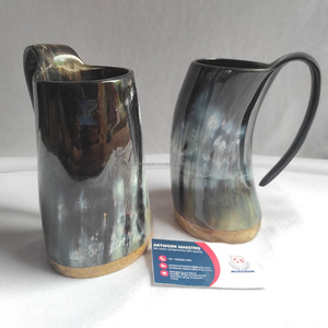 Chope à boire en corne de buffle, idéale pour servir de la bière froide, du vin, du miad, accessoire de bar rustique médiéval pour bar à domicile, NOUVEAU - Product Image 5