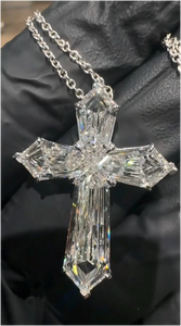 สร้อยคอจี้เพชรโมอิสซาไนต์ทรงกากบาท CONCEPTION VVS  แบบตัดละเอียด  โซ่เงินแท้ 925 ชุบทอง 18K  เครื่องประดับสั่งทำพิเศษ  สำหรับทั้งชายและหญิง - Product Image 3