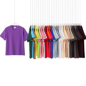 T-shirt unisexe à manches courtes et col rond en coton 100% 230 g/m², tee-shirt décontracté uni pour homme, streetwear tendance pour femme - Product Image 2