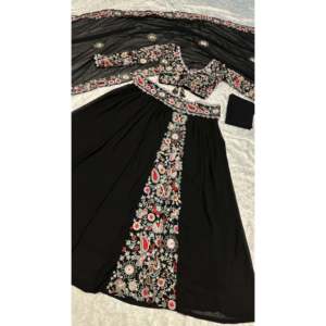 Ropa de Diseñador India y Pakistaní, Lehenga Choli con Bordado de Hilo - Product Image 3