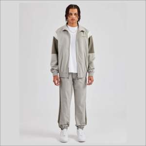 Ensemble de survêtement décontracté pour homme : veste zippée et pantalon, deux pièces, idéal pour la gym, vente en gros, fournisseur de tenues de jogging - Product Image 2