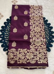 Sari de Seda Banarasi de Primera Calidad, Sari Tradicional Indio para Fiestas con Diseño de Zari Dorado, Precio de Venta para Exportación - Product Image 2