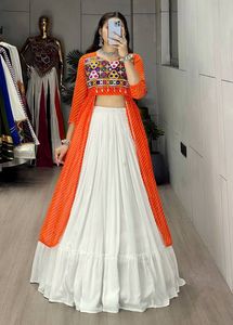 Ensemble Premium Ethnique Lehenga Kurti pour Femme avec Broderie Miroir Gamthi Gota Patti, Idéal pour les Fêtes et Cérémonies - Product Image 1