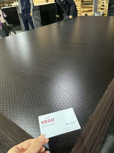 Contrachapado Fenólico WBP con Película Antideslizante de 10mm, 15mm, 18mm, Contrachapado con Película Marrón Oscuro, Lámina de Contrachapado con Malla Metálica - Product Image 2