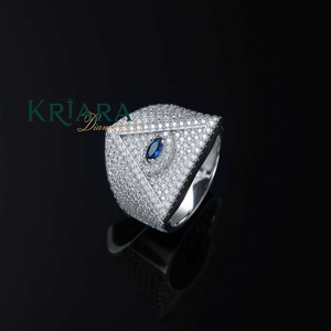 Bague en diamant or blanc, diamants ronds taille brillant cultivés en laboratoire, pierres latérales en saphir, bijoux de luxe unisexe - Product Image 1