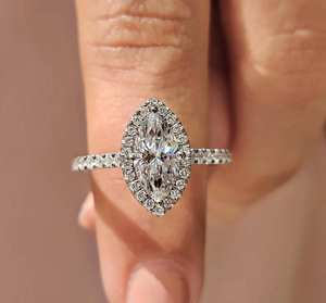 Bague de luxe en or 14 carats avec diamant de laboratoire taille marquise 1 carat, clarté VVS, solitaire classique pour mariage, destinée aux détaillants de boutiques mondiaux - Product Image 5