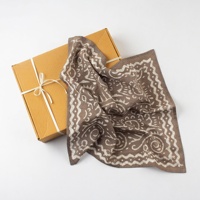 Bandeau foulard multifonctionnel personnalisé en coton imprimé à la main sur un côté grand bandana mouchoir respirant pour femmes