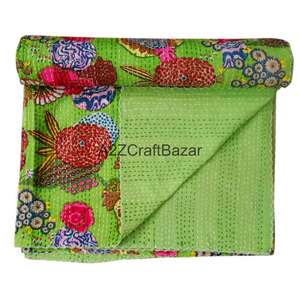 Colcha Kantha Reversible Hecha a Mano con Algodón Orgánico, Estampado Floral Vintage, Colcha Bordada Ecológica de la India - Product Image 1