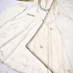 Women Pure Roman Cotton Embroidered Gown <b>Pant</b> Set with Soft Organza Dupatta <b>Sequin</b> Thread Work Designer Ethnic Wear Party We - Product Image 3