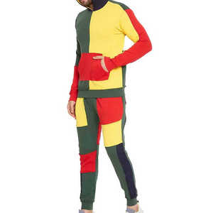 Conjunto Deportivo de Dos Piezas para Hombre, Sudadera con Parches y Pantalones Deportivos Básicos con Logotipo Personalizado, Color Sólido, Estilo Urbano - Product Image 1