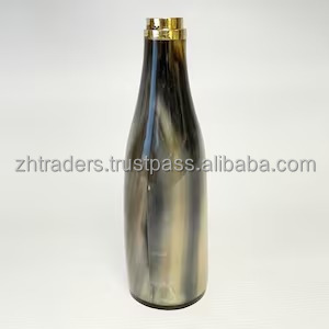 Bouteille à boire naturelle faite à la main, écologique, de forme personnalisée moderne avec couvercle pour la reconstitution historique et les collectionneurs - Product Image 3