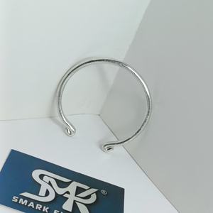 Brazalete Abierto de Cobre Tradicional Minimalista, Ajustable, Hecho a Mano, Ligero, Joyería de Moda Unisex - Product Image 1