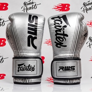 ถุงมือชกมวย Fairtex หนังแท้ สีฟ้าและดำ สำหรับฝึกซ้อม พร้อมแผ่นรองนุ่ม - Product Image 2