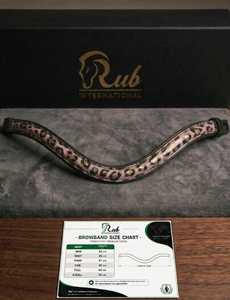 Al por mayor: Brida de cuero de caballo Rub International 7860B cómoda con cristales y pedrería, colores y tamaños personalizados, OEM - Product Image 1