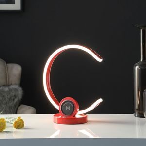 Lampada da Scrivania LED Moderna a Forma di C da 13,25 Pollici con Porta USB/Caricatore Wireless e Dimmer Touch Rosso Brillante - Product Image 3