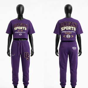 Ensemble décontracté pour femme : Crop top violet et pantalon de jogging en molleton de coton 300 GSM, toucher doux, logo personnalisé - Product Image 5