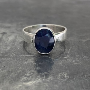 Anillo de plata con zafiro azul, piedra preciosa natural, plata de ley 925, hecho a mano, todos los tamaños, joyería para venta al por mayor. - Product Image 4