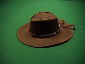 Nuevos Sombreros Vaqueros de Fieltro Lisos al Estilo Occidental, Venta al por Mayor, Cinturón Ajustable, Unisex, Personalizables - Product Image 3