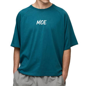 เสื้อยืดแขนราแกลนทรงโอเวอร์ไซส์ผ้าฝ้ายสำหรับผู้ชาย พร้อมดีเทลไหล่ตัดสี สำหรับการผลิตแบบ OEM แบรนด์ส่วนตัว และขายส่ง - Product Image 1