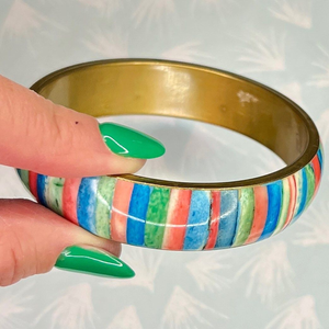 Bracelet pour femme en résine bleu bleuet plaqué métal, forme boule, style punk tendance - Product Image 5