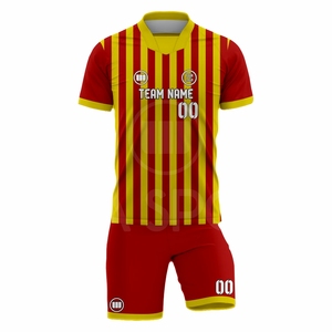 Custom Football Kit Supplier Soccer Uniform With Lightweight Breathable Teamwear Construction - Product Image 2