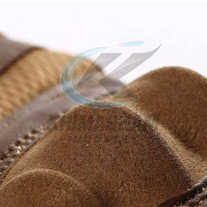 ถุงมือมอเตอร์ไซค์หนังคุณภาพสูงสำหรับกิจกรรมกลางแจ้ง ระบายอากาศได้ดี กันลื่น สายรัดข้อมือปรับได้ ปลอดภัยสำหรับการแข่งขัน รองรับหน้าจอสัมผัส - Product Image 4