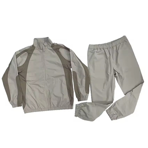Ensemble survêtement coupe-vent homme colorblock léger avec veste zippée et pantalon de jogging élastique – Personnalisable OEM, Sportswear, Streetwear - Product Image 1
